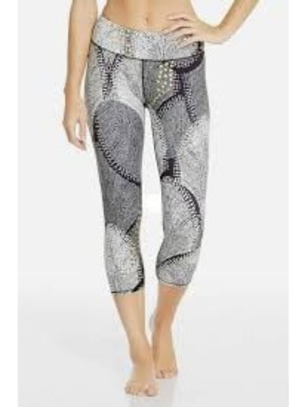 Fabletics Salar Legging Foiled Flurry Print Metallic Gold Polka Dots Capri XL